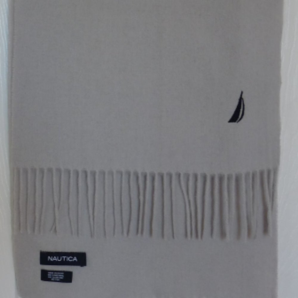 100% Lambswool Plain Scarf by Nautica - Light Gray